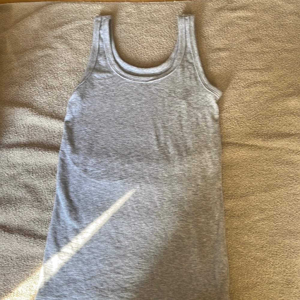 Gray tank top from aerie size extra small